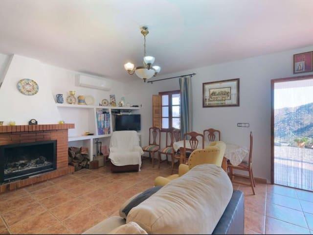 Chalet en venta en Comares, Málaga