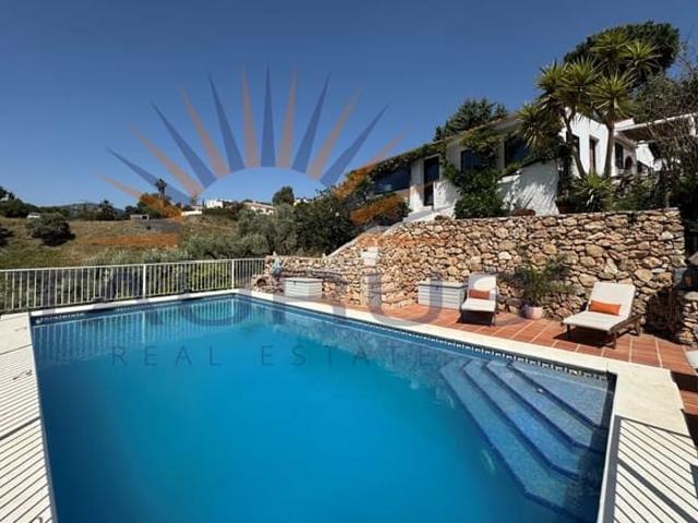 Chalet en venta en Cómpeta, Málaga Costa del Sol