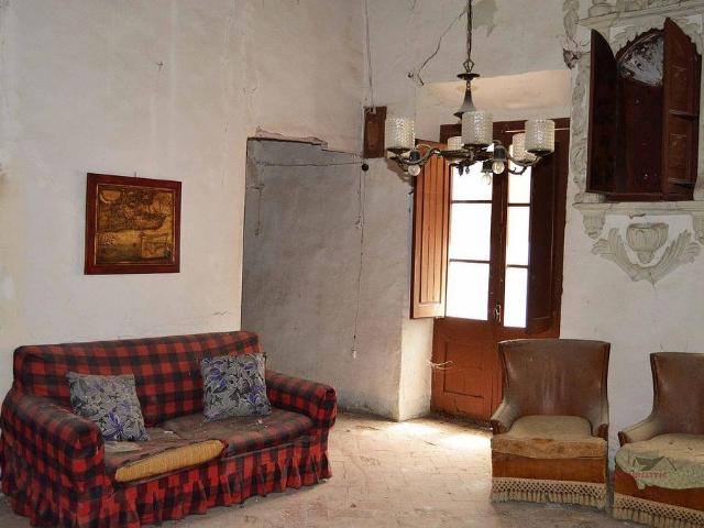 Chalet en venta en Conesa, de 470 m² 5 habitaciones por 75.000