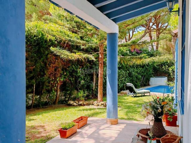 Chalet en venta en Conil de la Frontera, Roche. Exclusiva propiedad en la Urbanización Roche, Conil de la Frontera. Chalets Conil de la.