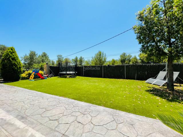 Chalet en venta en Corbera de Llobregat. CHALET EN UNA SOLA PLANTA Y PARA ENTRAR A VIVIR. Chalets Corbera de.