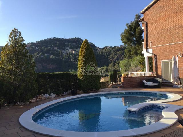 Chalet en venta en Corbera de Llobregat. Chalets Corbera de.