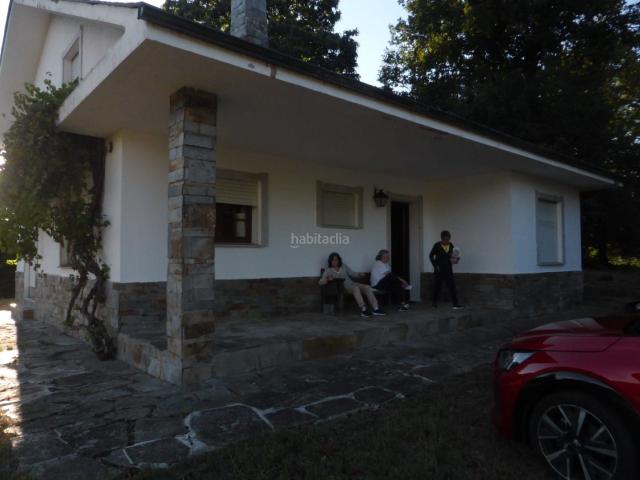 Chalet en venta en Corgo O. Chalet con encanto. Chalets Corgo.