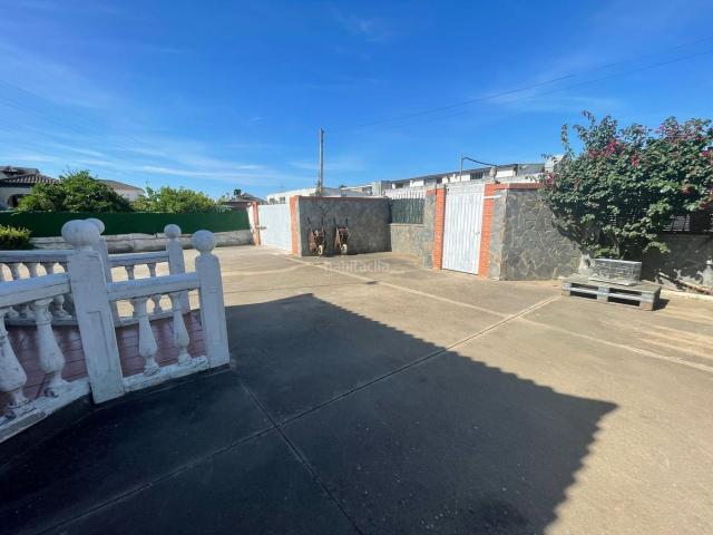 Chalet en venta en Córdoba, Alcolea. Chalet independiente en venta en Avenida las Quemadas. Chalets.