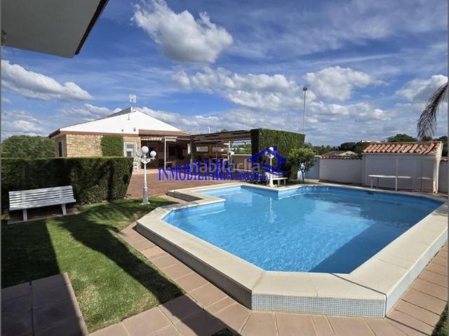 Chalet en venta en Córdoba, Alcolea. CórdobaChalet. Chalets.