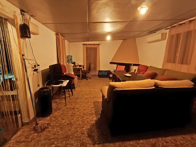 Chalet en venta en Córdoba, Alcolea. Parcela urbana con piscina, casa, huerto y pozo · Alcolea, Córdoba. Chalets.
