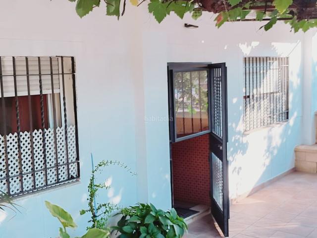 Chalet en venta en Córdoba, El Higuerón. ¡Oportunidad única! ¡Chalet Independiente y Apartamento Anexo! ¡Descubre tu hogar ideal en esta espectacular casa independiente d. Chalets.