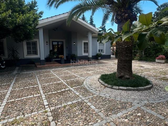 Chalet en venta en Córdoba, Poniente Norte Miralbaida Parque Azahara. ! MAGNIFICO CHALET EN CARRETERA DE LA ALBAIDA ¡. Chalets.