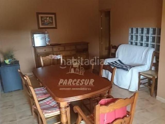 Chalet en venta en Córdoba, Las Jaras. LAS JARAS JUNTO AL LAGO PRECIOSO CHALET con Apartamento aparte y PISCINA. Chalets.