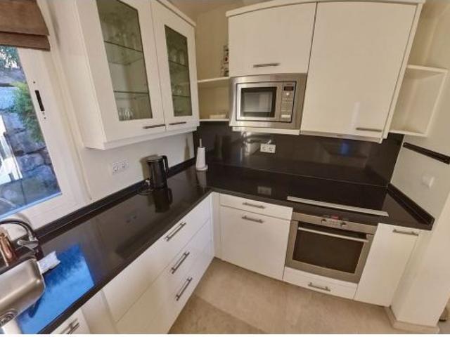 Chalet en Venta en Coristanco, Málaga