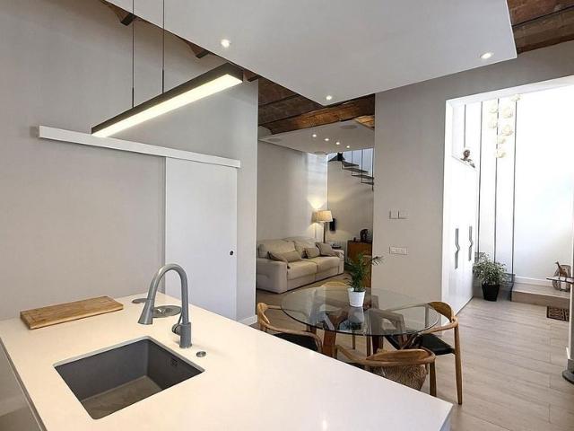 Chalet en venta en Cornellà de Llobregat, de 112 m² 2 habitaciones por 563.000