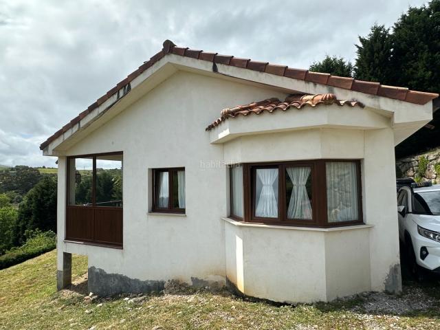 Chalet en venta en Corvera de Asturias. Casa en Molleda. Chalets Corvera de.