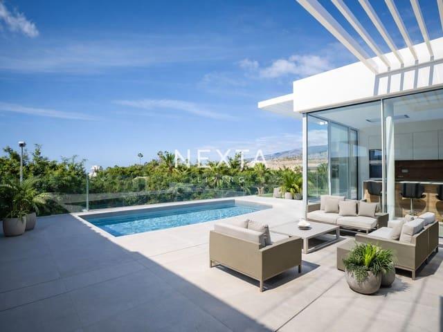 Chalet en venta en Costa Adeje, Tenerife