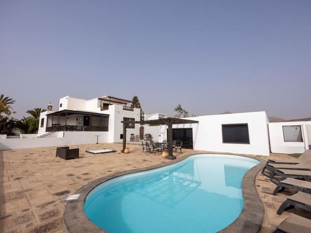 Chalet en venta en Costa Teguise, Lanzarote