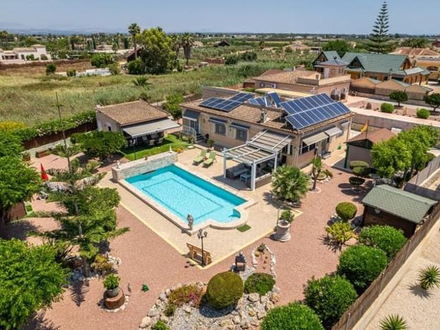 Chalet en venta en Catral, Alicante