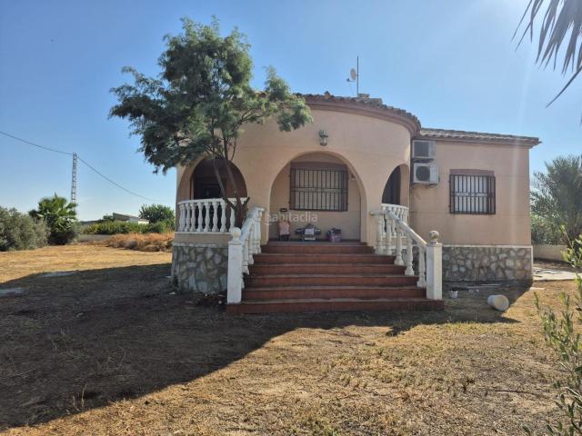 Chalet en venta en Catral. CHALET EN CATRAL EN UNA PARCELA DE 2600m. Chalets.