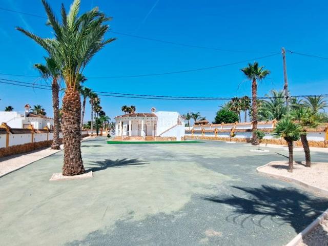 Chalet en venta en Catral. Villa independiente en Catral con 2.300 m² de parcela y gran privacidad. Chalets.