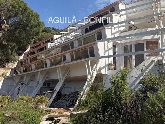 Chalet en venta en Cabrils, de 491 m² 5 habitaciones por 695.000