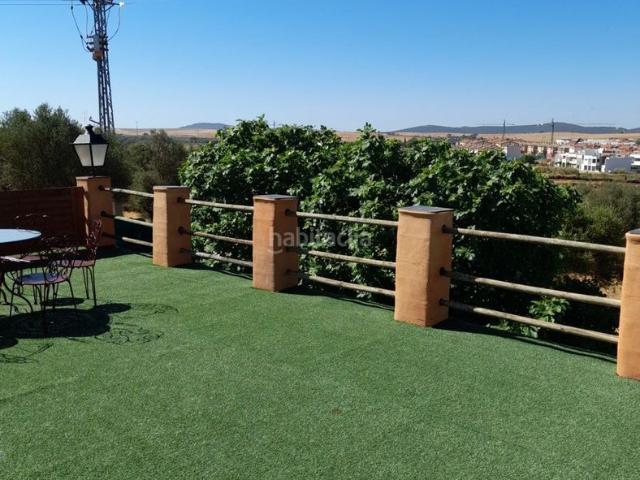 Chalet en venta en Cáceres, Centro. Espectacular vivienda hecha a capricho !. Chalets.