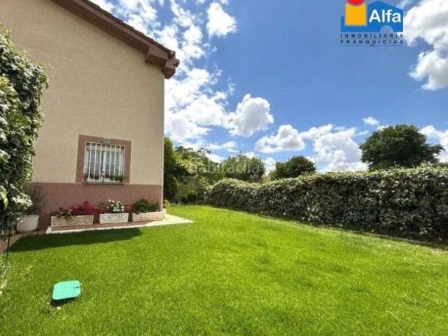 Chalet en venta en Cáceres, Montesol Mejostilla. Casa adosada en venta en MEJOSTILLA Cáceres Cáceres. Chalets.