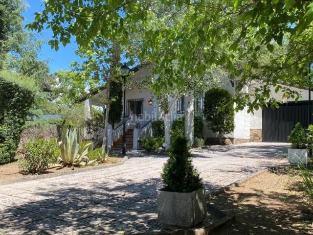 Chalet en venta en Cadalso de los Vidrios. chalet independiente, piscina gran parcela. Chalets Cadalso de los.