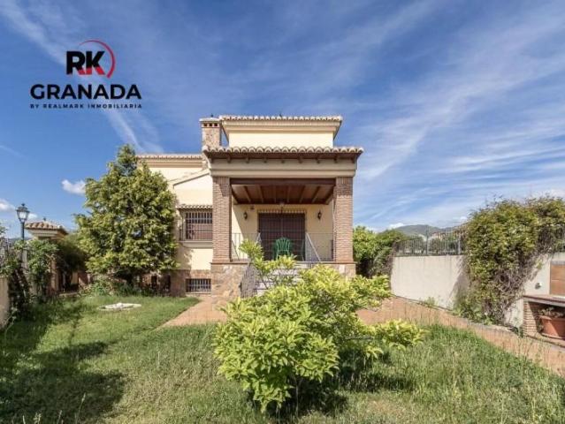 Chalet en venta en Cájar, Zona metropolitana