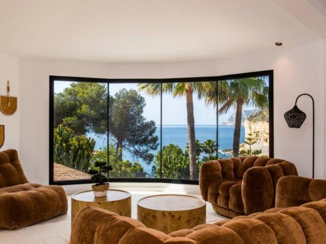 Chalet en venta en Cala Abogat Chalet elegantemente renovado. 240m² Benissa