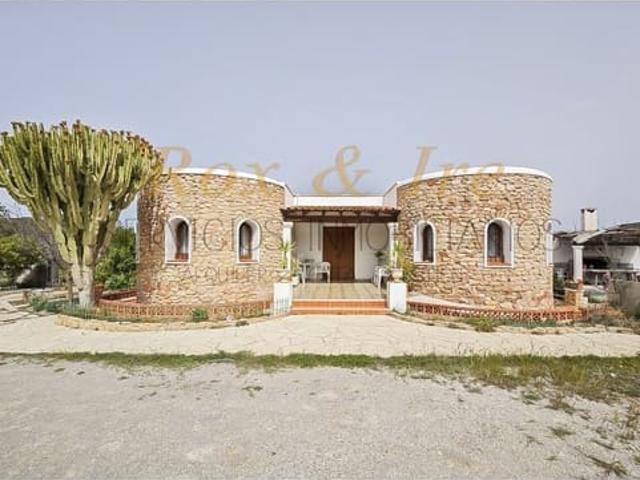Chalet en venta en Cala Bassa, Ibiza