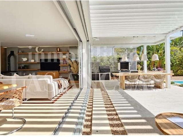 Chalet en venta en Cala Llenya, Ibiza