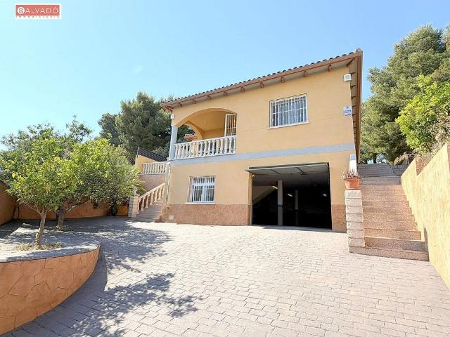Chalet en venta en Calafell, de 123 m² 3 habitaciones por 355.000