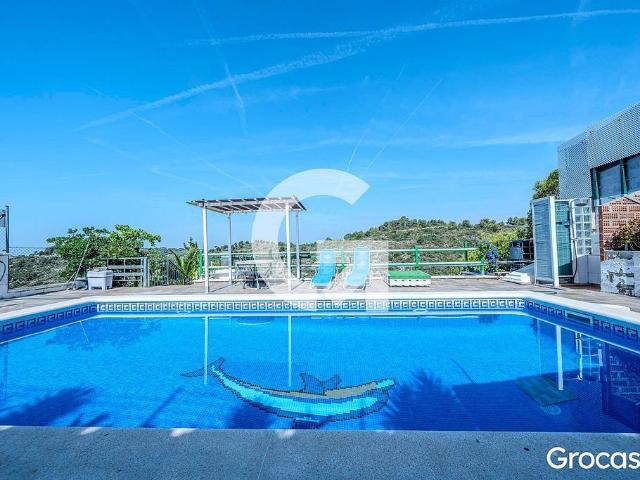 Chalet en venta en Calafell, de 173 m² 4 habitaciones por 369.000