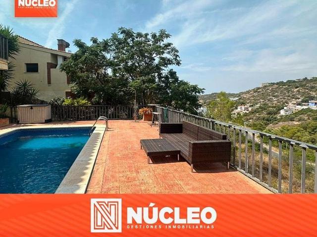 Chalet en venta en Calafell, de 269 m² 5 habitaciones por 514.900