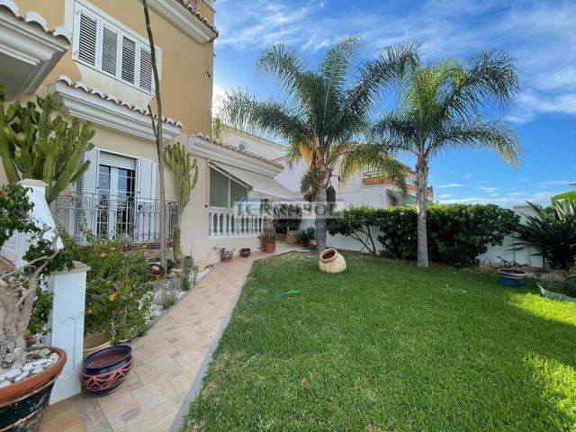 Chalet en venta en Caleta de Velez. VILLA DE LUJO EN CALETA DE VÉLEZ. Chalets Caleta de.