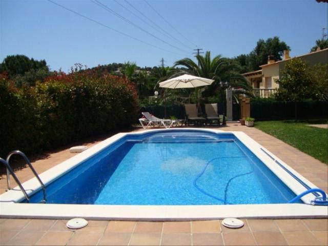 Chalet en venta en Calonge, Cabanyes Mas Ambrós Mas Pallí. con apartamento de invitados. Chalets.