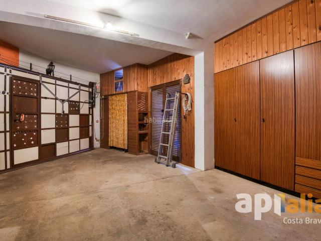 Chalet en venta en Calonge, Cabanyes Mas Ambrós Mas Pallí. Dos hogares en uno Gran finca con vistas al mar y apartamento de invitados independiente. Chalets.