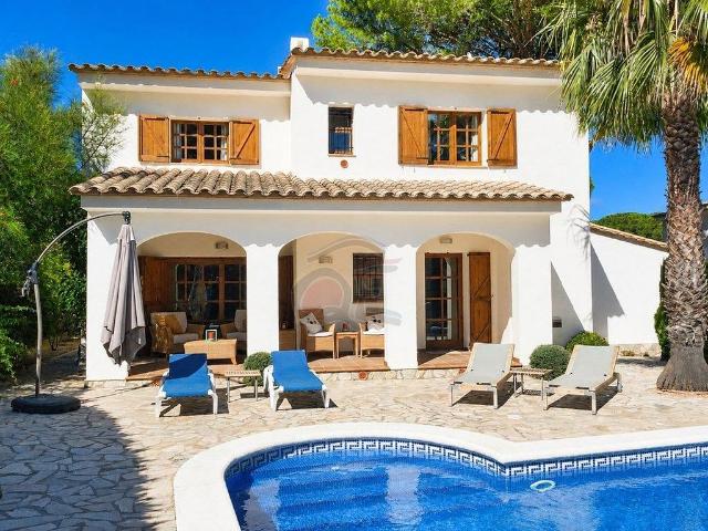 Chalet en venta en Calonge, de 107 m² 3 habitaciones por 485.000
