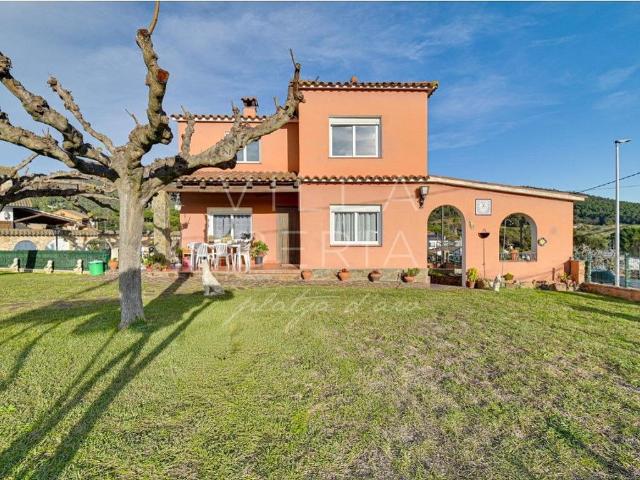 Chalet en venta en calle Sud, Calonge, de 176 m² 5 habitaciones por 490.000