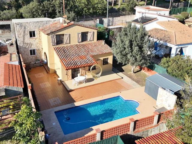 Chalet en venta en Calonge Girona