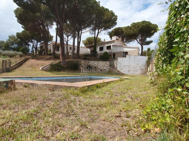 Chalet en venta en Calonge, Mas Pere Río de Oro. CHALET CALONGE DE 1.252 M2 DE PARCELA A REFORMAR. Chalets.
