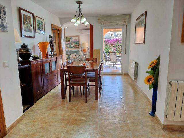 Chalet en venta en Calonge, Mas Pere Río de Oro. Chalet con piscina en venta en Calonge. Chalets.