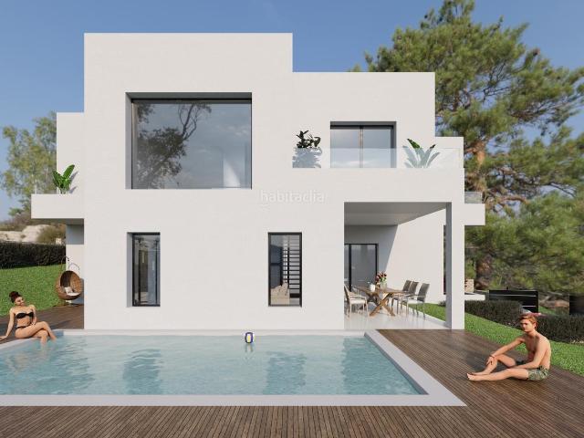Chalet en venta en Calonge, Mas Pere Río de Oro. Chalet independiente de obra nueva en venta en urbanización Mas Pere, Calonge. Chalets.