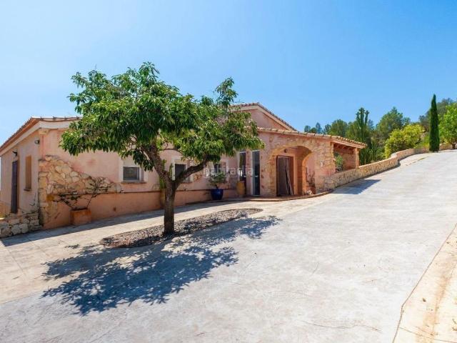 Chalet en venta en Callosa d´en Sarrià. Espectacular Villa con Vistas Panorámicas al Mar y la Montaña. Chalets Callosa d´en.
