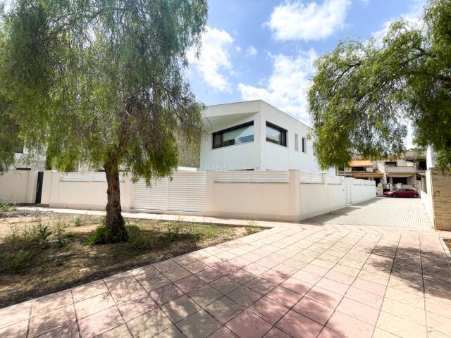 Chalet en venta en Callosa de Segura. Chalet independiente con piscina en La Mosnina, Callosa de Segura. Chalets Callosa de.