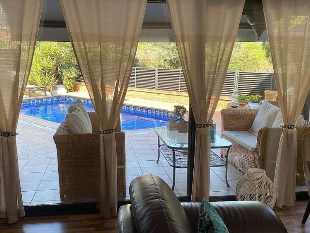Chalet en venta en calle Costa D'en Gallina, Lloret de Mar, de 241 m² 4 habitaciones por 695.000