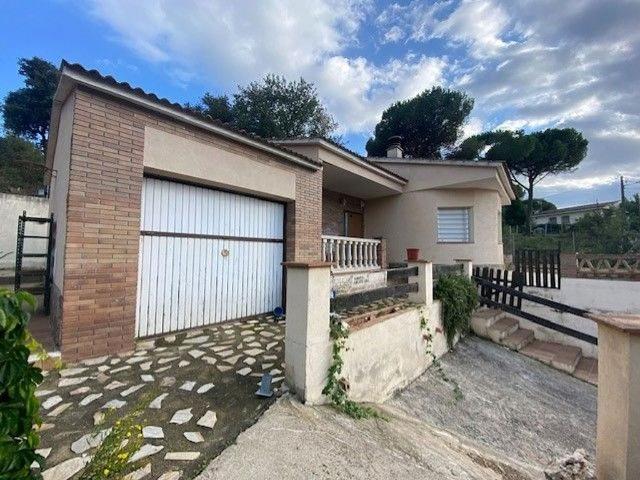 Chalet en venta en calle Cadernera, Maçanet de la Selva, de 83 m² 3 habitaciones por 189.000