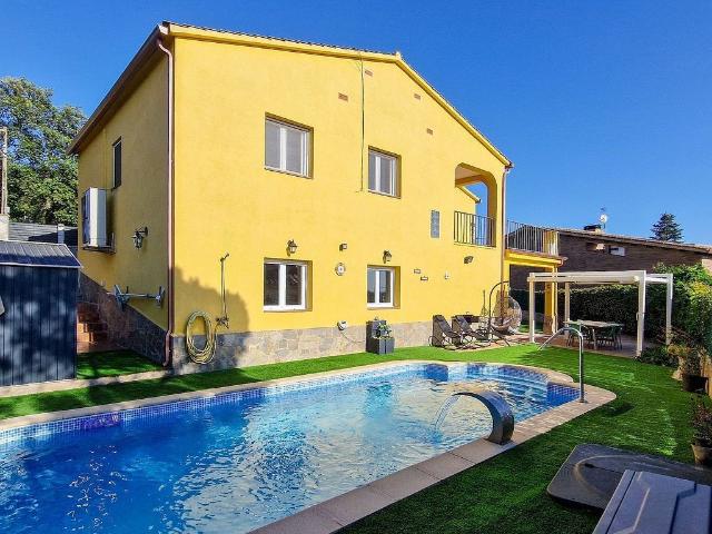 Chalet en venta en calle Cala Montgó, Maçanet de la Selva, de 90 m² 3 habitaciones por 364.000