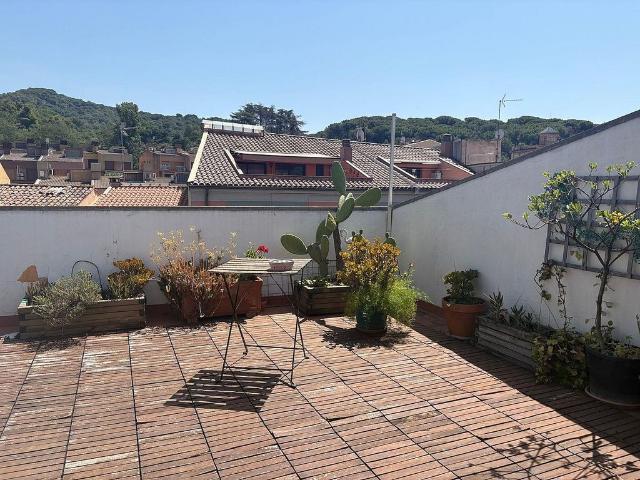 Chalet en venta en calle Calàbria, Garriga, La, de 113 m² 3 habitaciones por 427.000