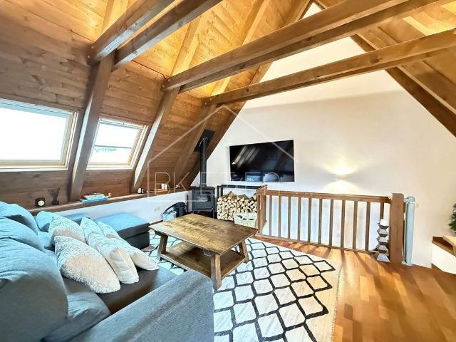 Chalet en venta en calle Carrèr Major, Vielha e Mijaran, de 85 m² 3 habitaciones por 370.000
