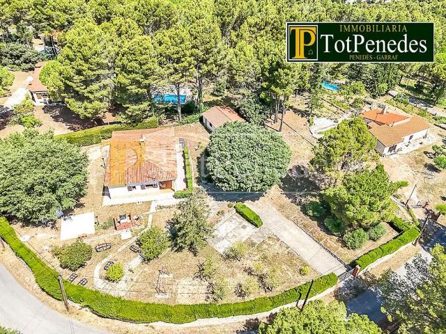 Chalet en venta en calle Castany del, Querol, de 118 m² 5 habitaciones por 180.000