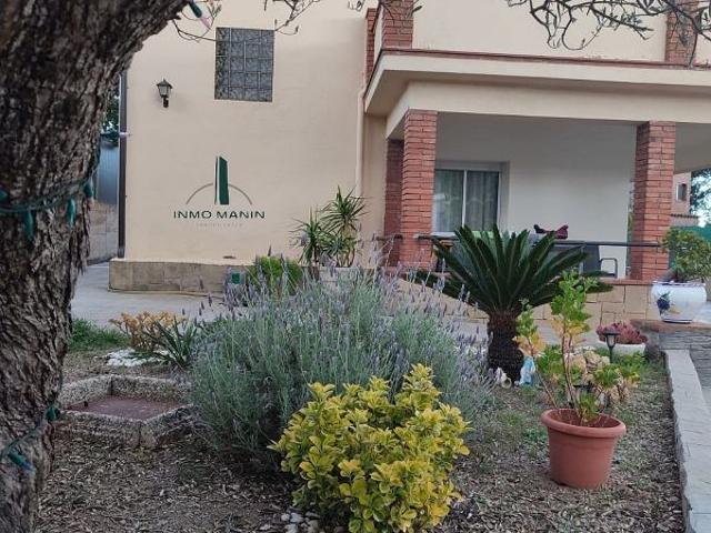 Chalet en venta en calle CL Pla de Can Cardus, Viladecavalls, de 180 m² 4 habitaciones por 459.000